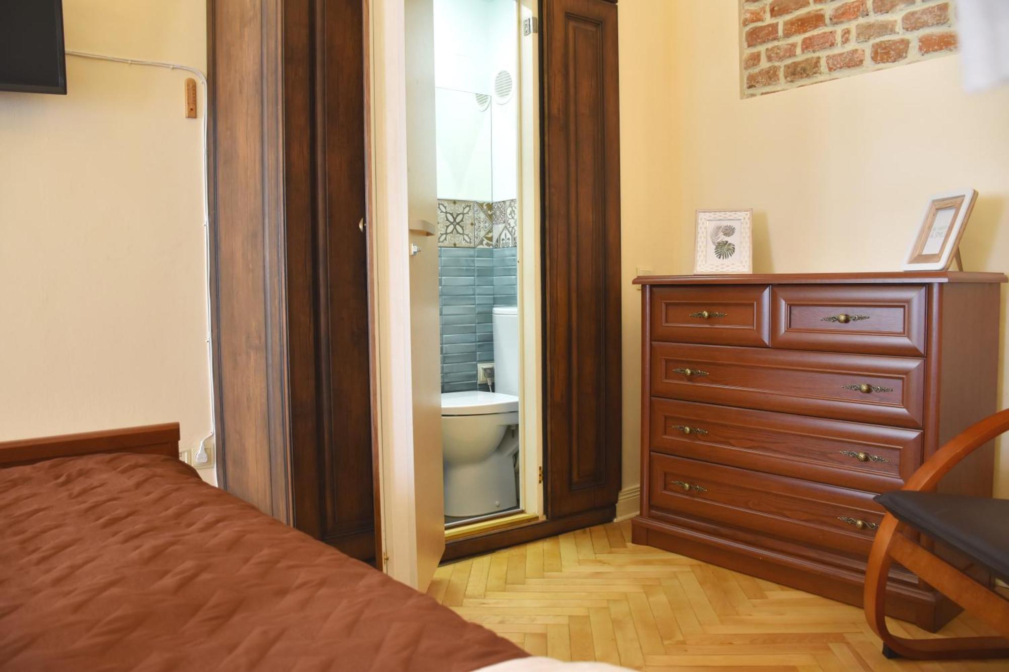 לבוב Renewed Central Apartment מראה חיצוני תמונה